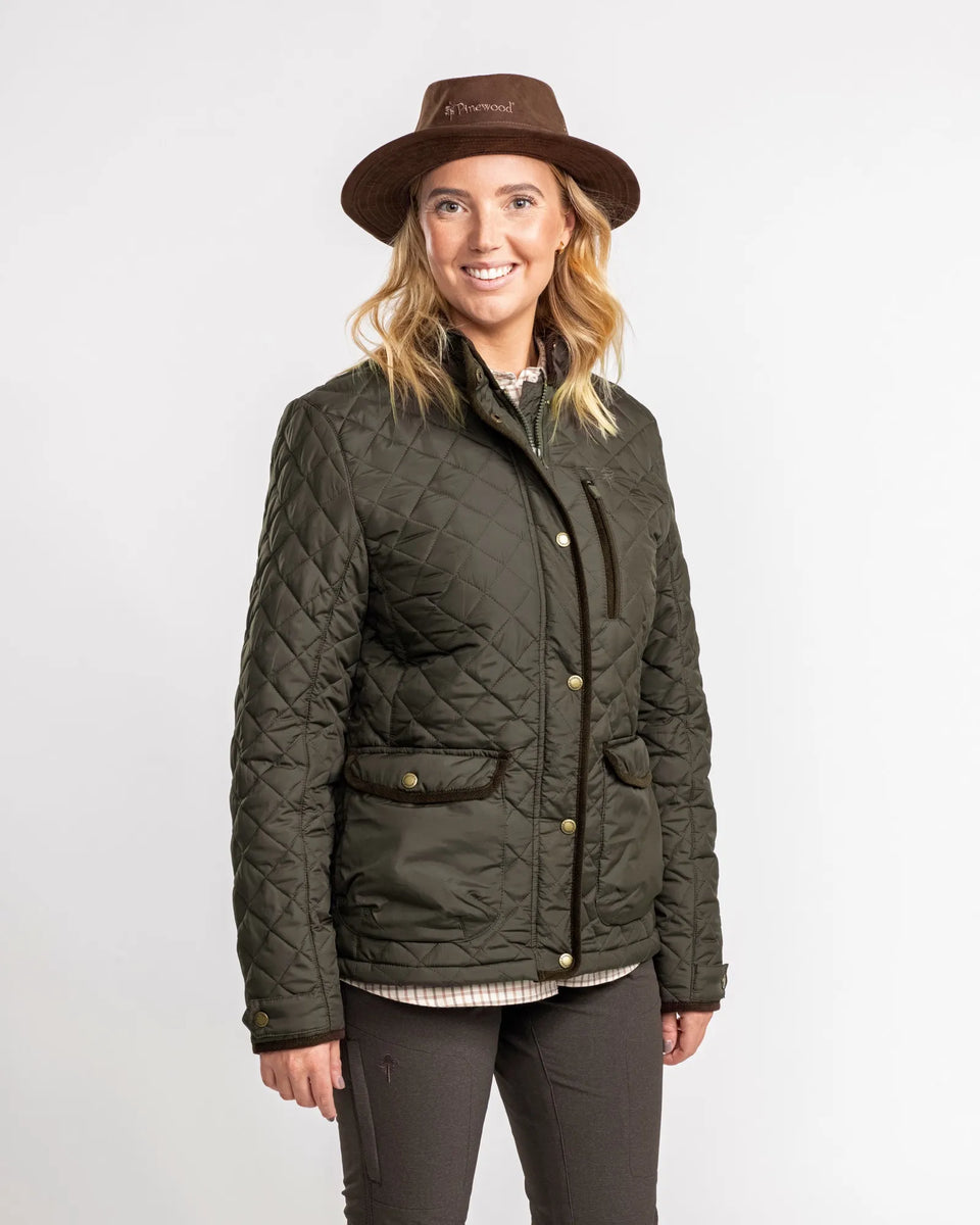 3815-135-60_Pinewood