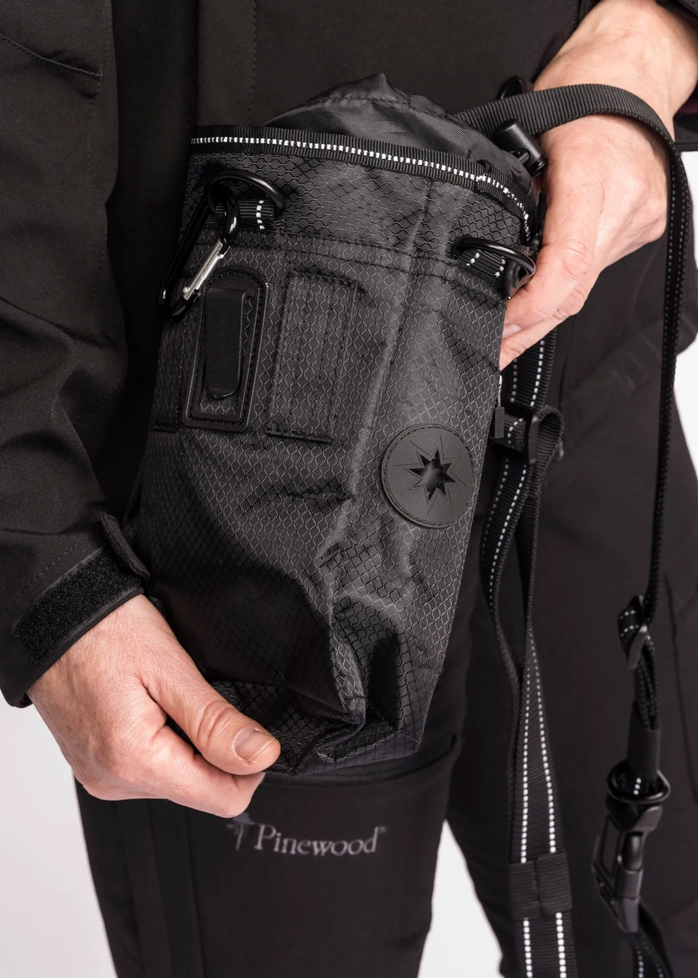 1106-400-22_Pinewood-Dog-Sports-Bag-Small-Black