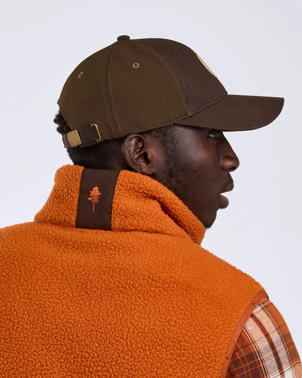 1142-211-66_Pinewood