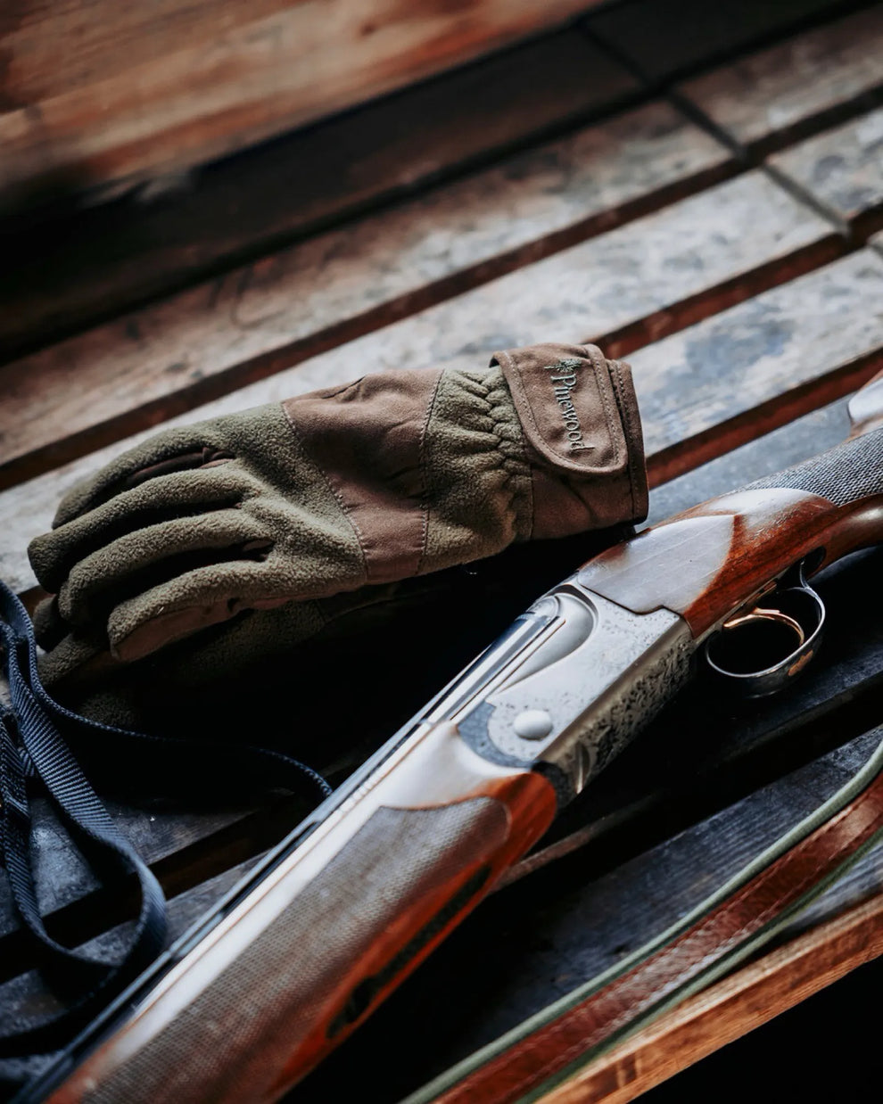 1148-242-40_Pinewood