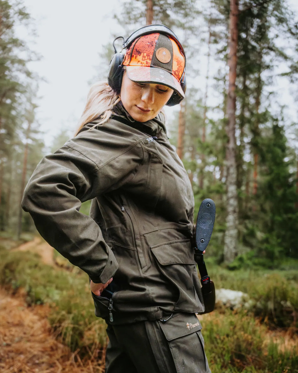 1160-990-40_furudal-waterproof-hunters-cap_Pinewood