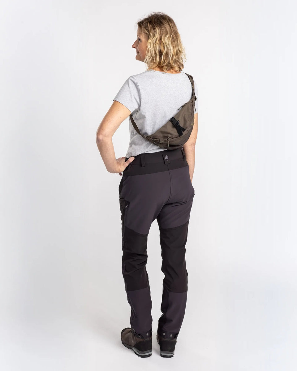 1915-128-66_Pinewood