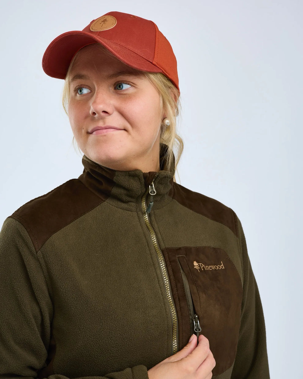 3066-242-22_Pinewood