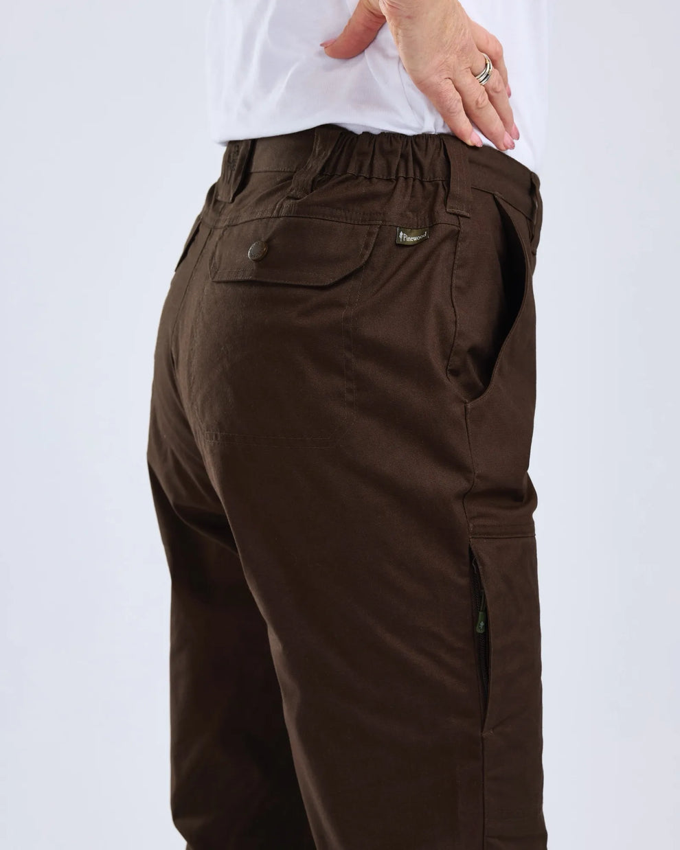 3077-211-21_Pinewood