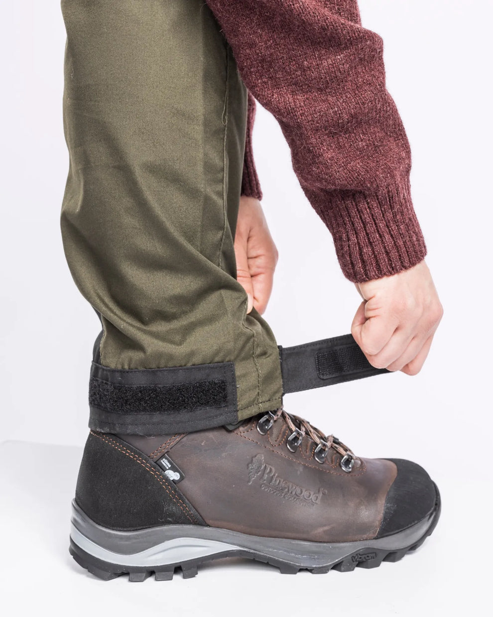 3085-153-20_Pinewood