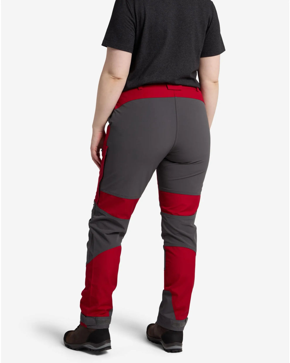 3085-561-66_Pinewood