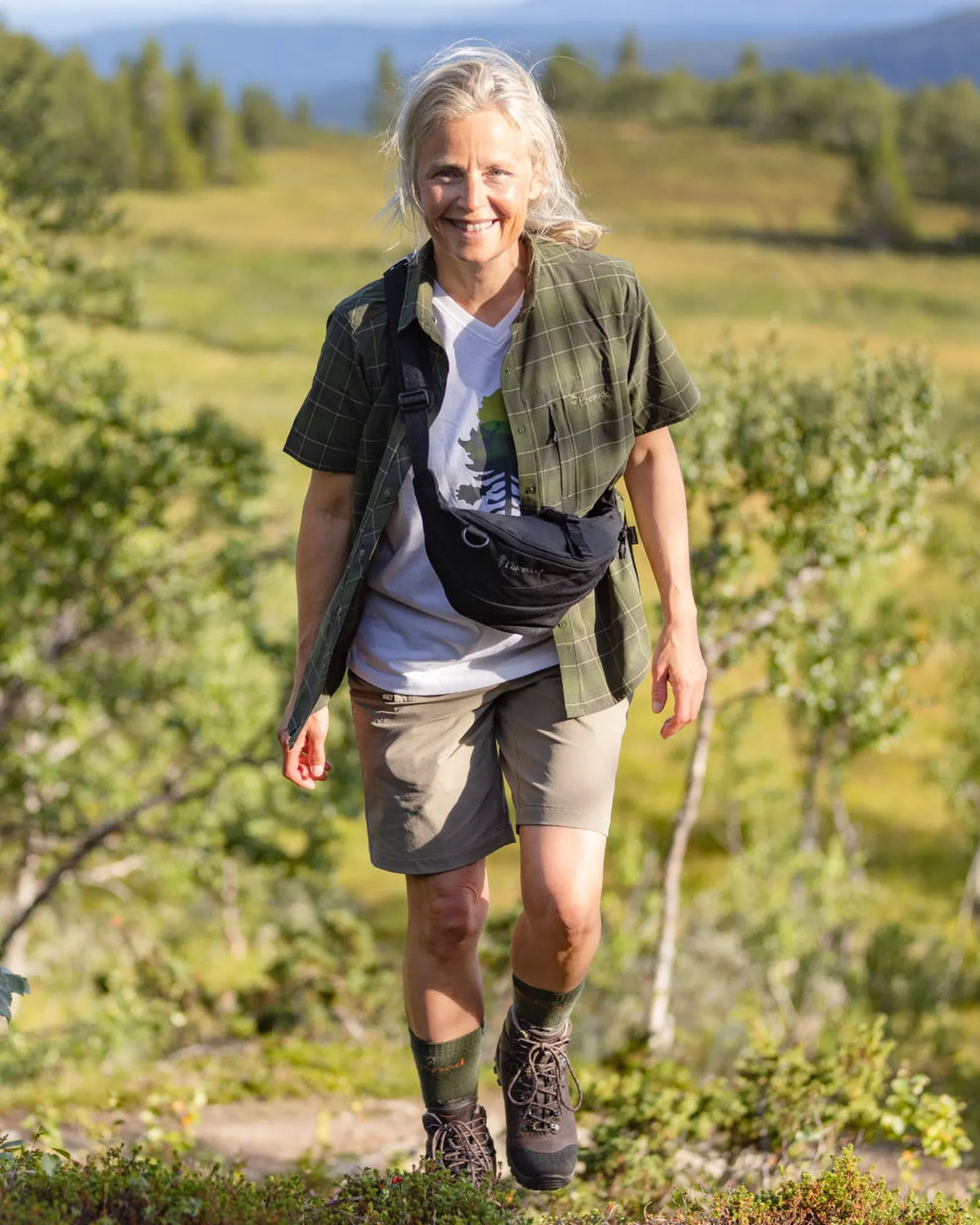 3111-225-40_Pinewood