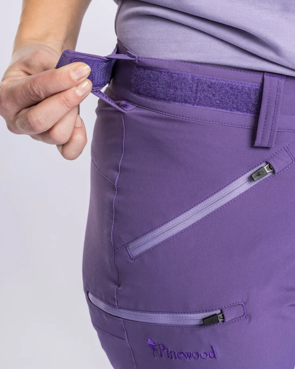 3111-822-20_Pinewood