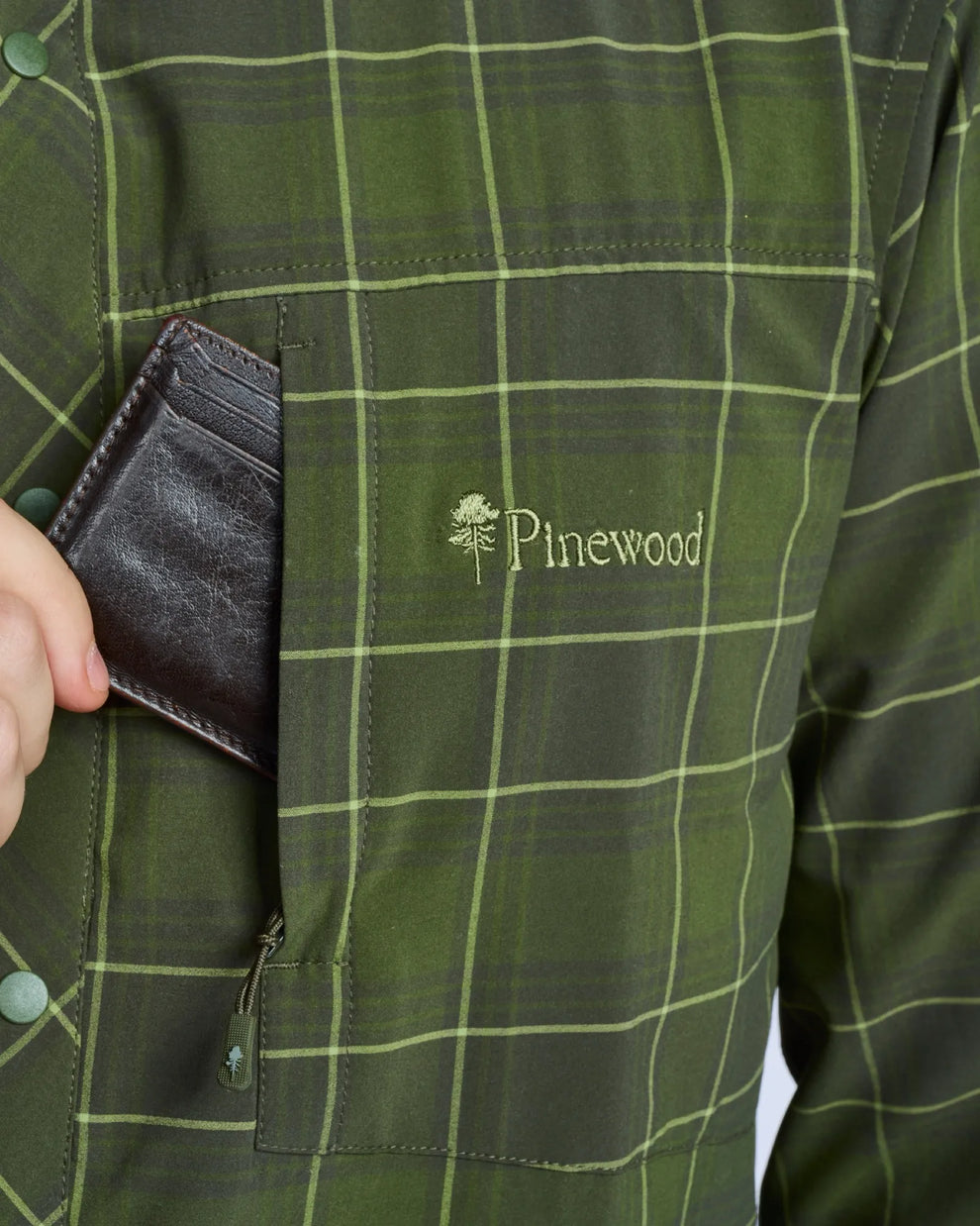 3121-135-20_Pinewood