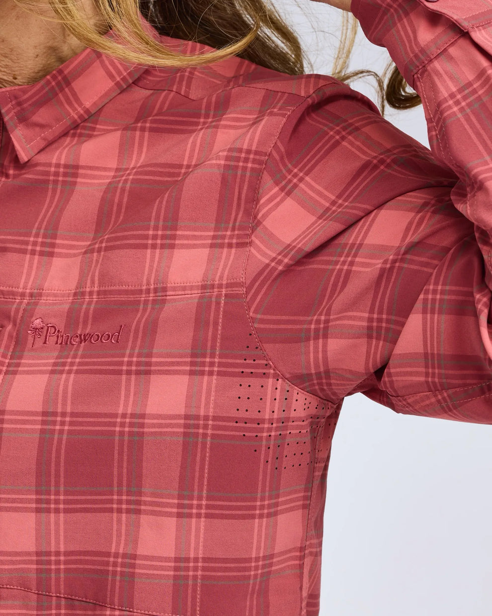 3122-839-23_Pinewood