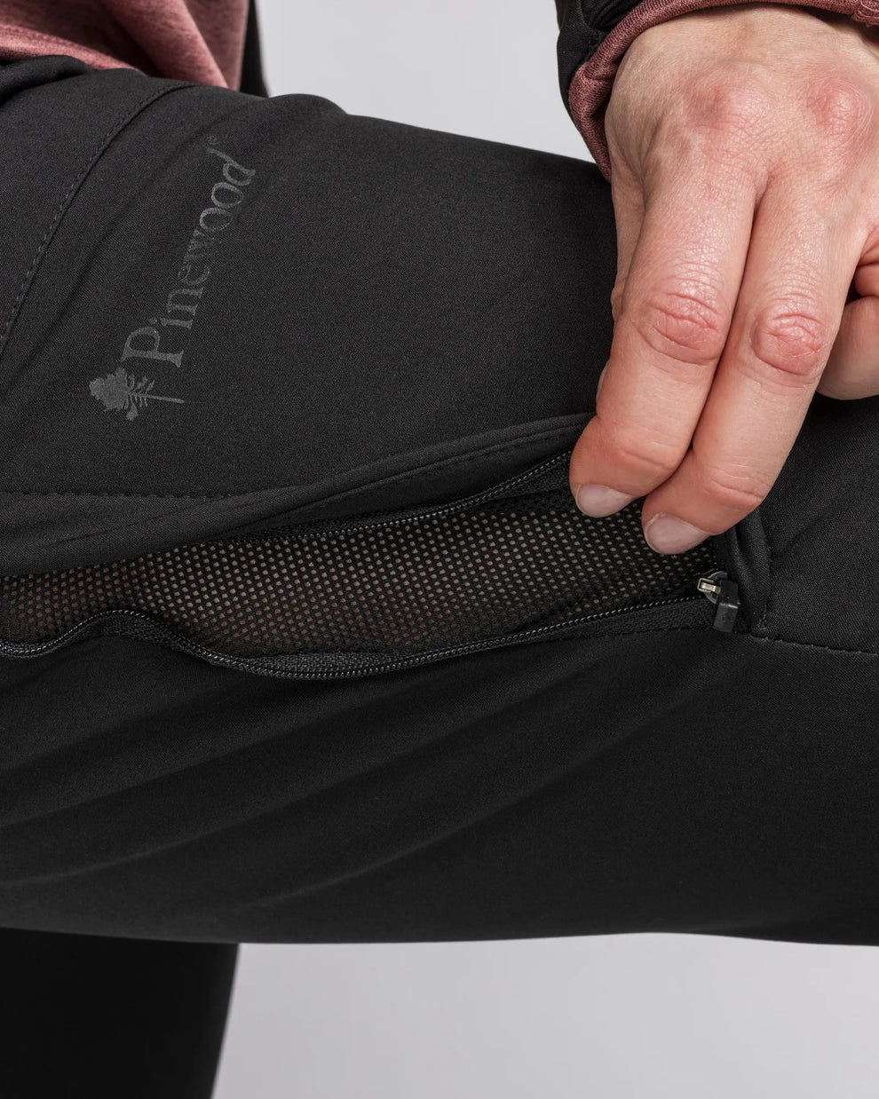 3142-400-20_Pinewood4