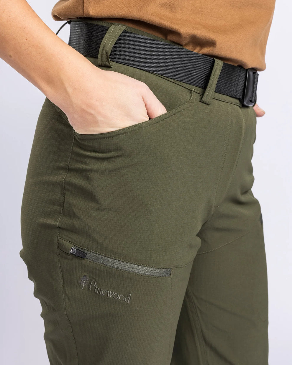 3147-135-20_Pinewood