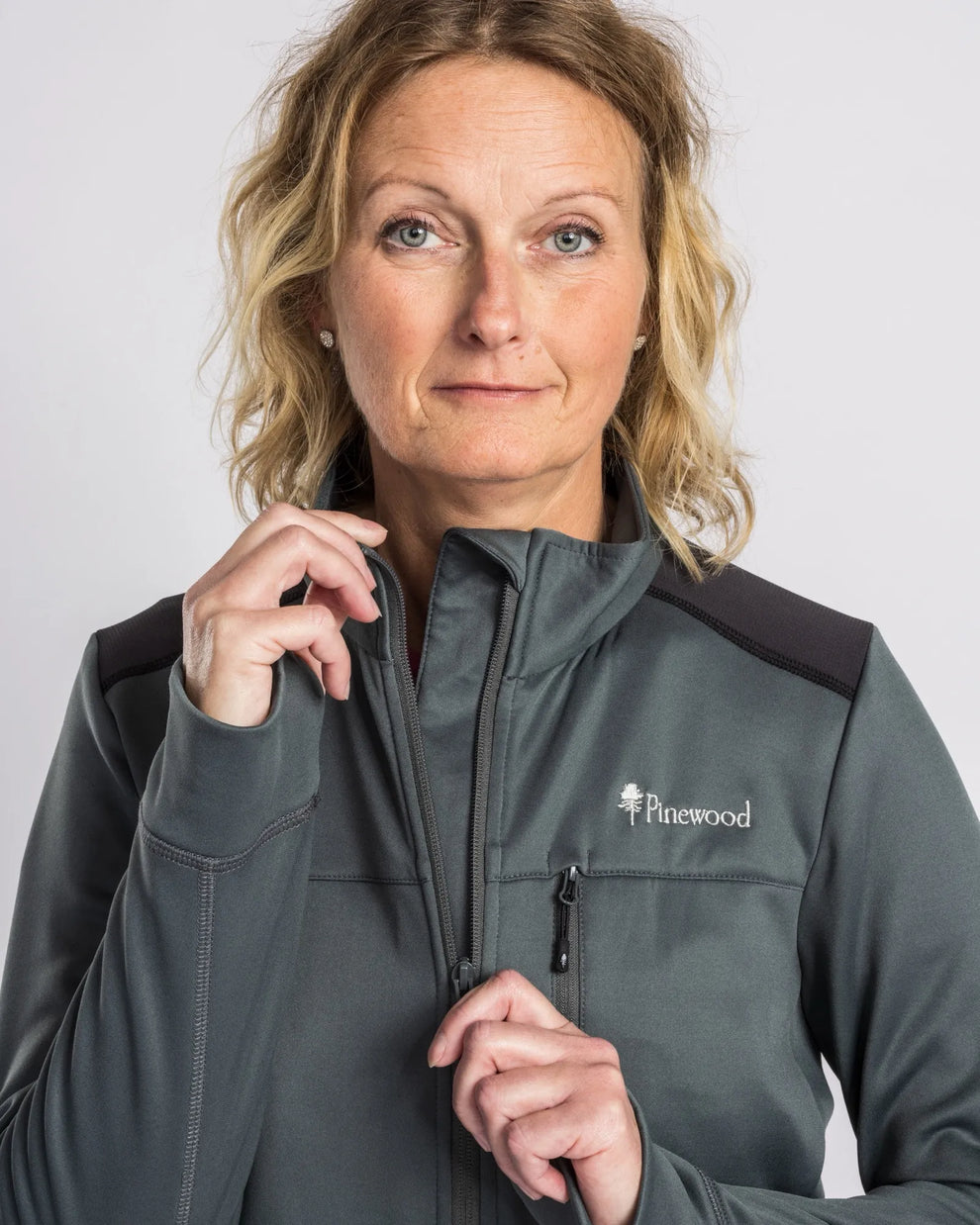 3209-460-20_Pinewood