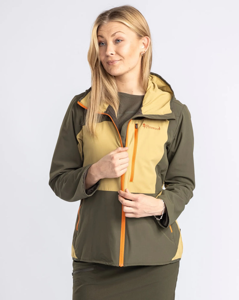 3210-758-60_Pinewood