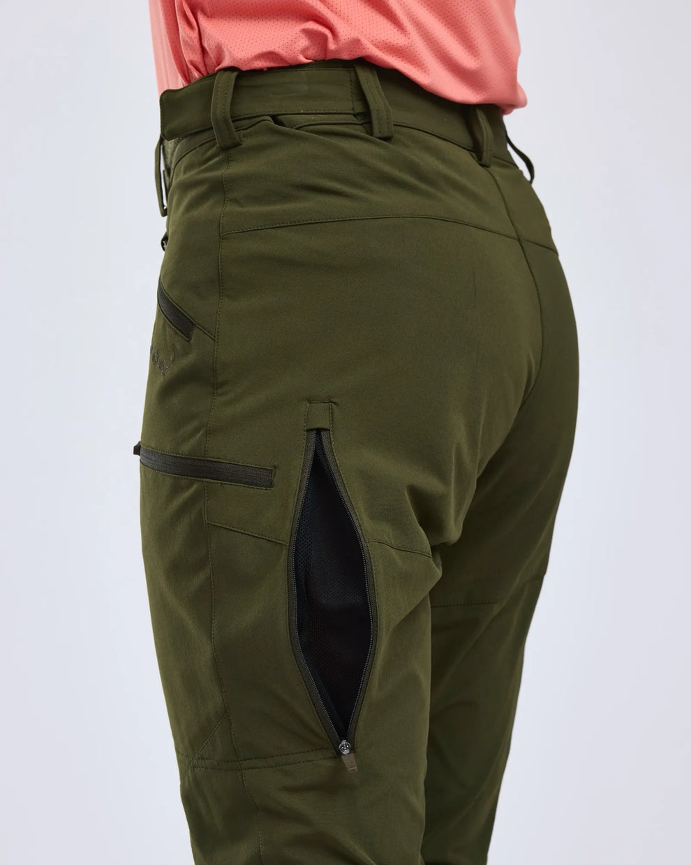 3211-191-21_Pinewood