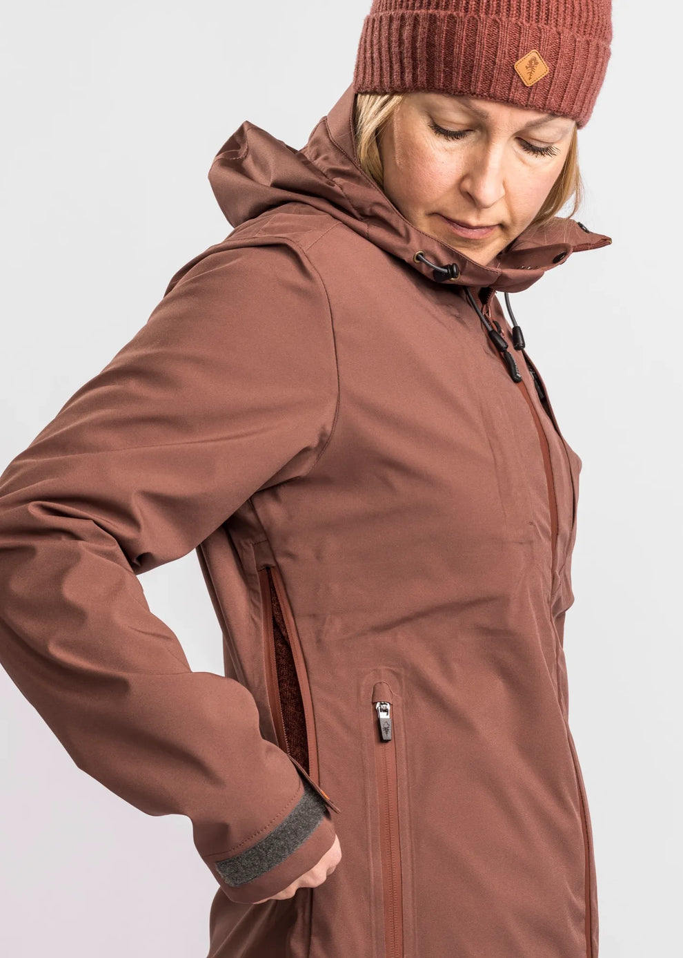 3213-597-21_Pinewood-Abisko-Telluz-3L-Jacket-Womens_Marron-Rose