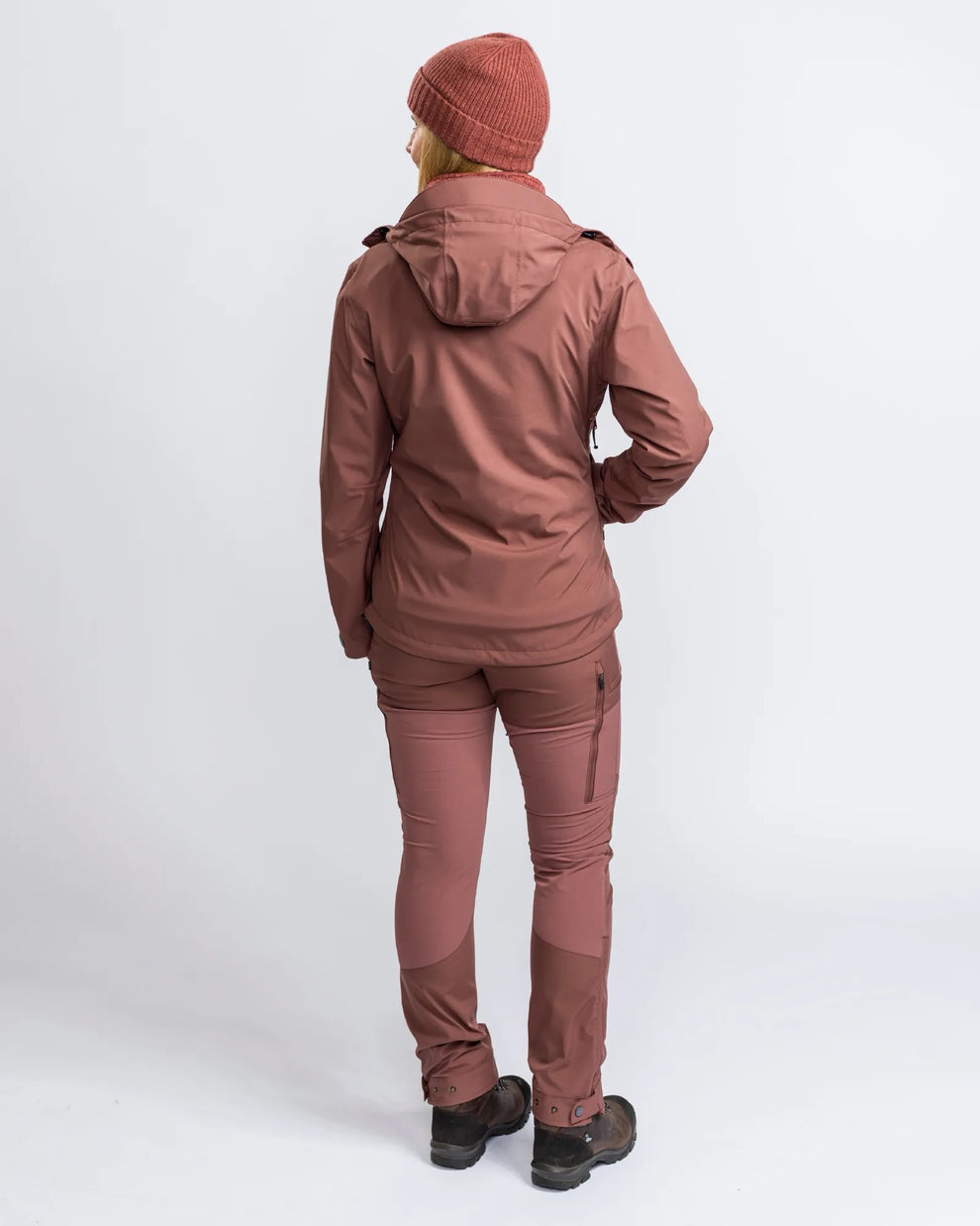 3213-597-66_Pinewood