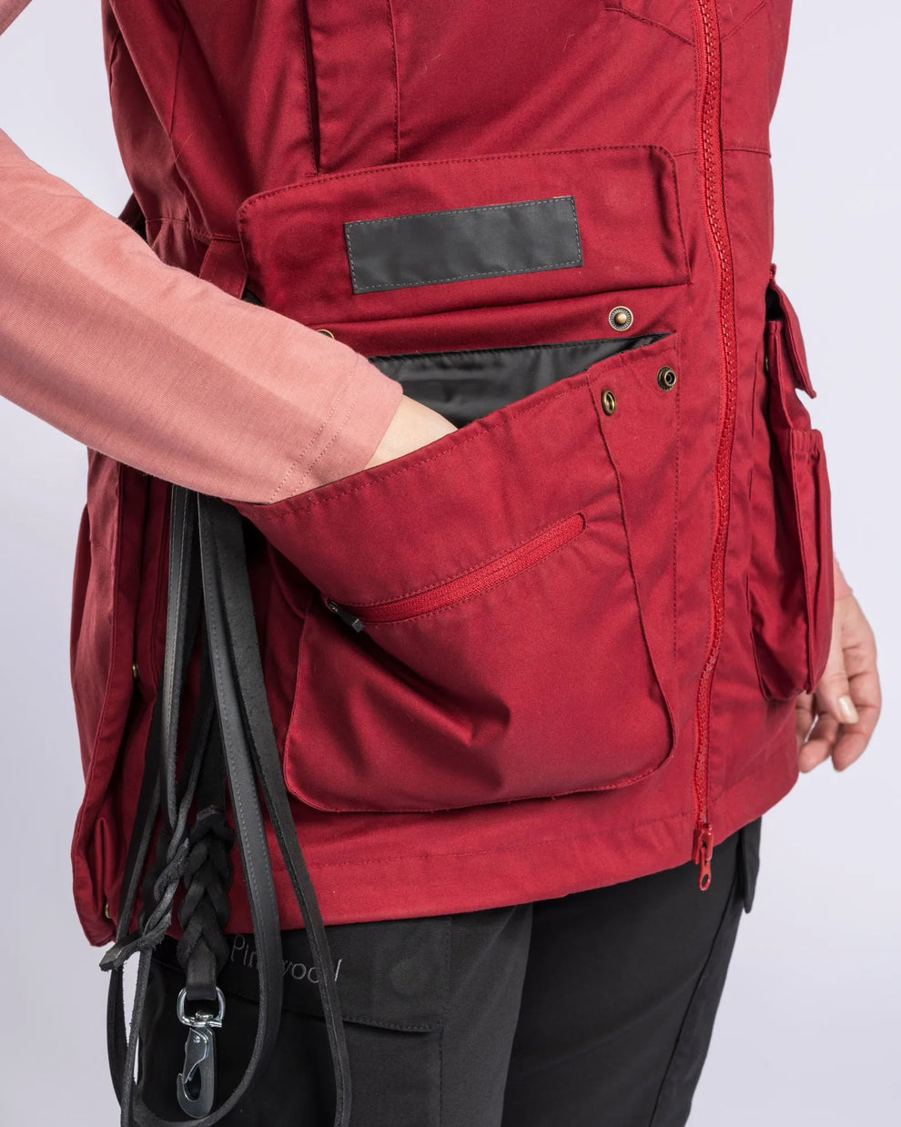 3281-816-21_Pinewood