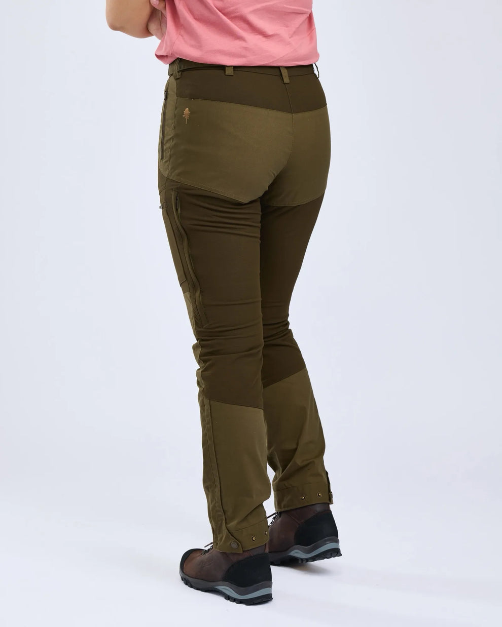 3302-723-66_Pinewood