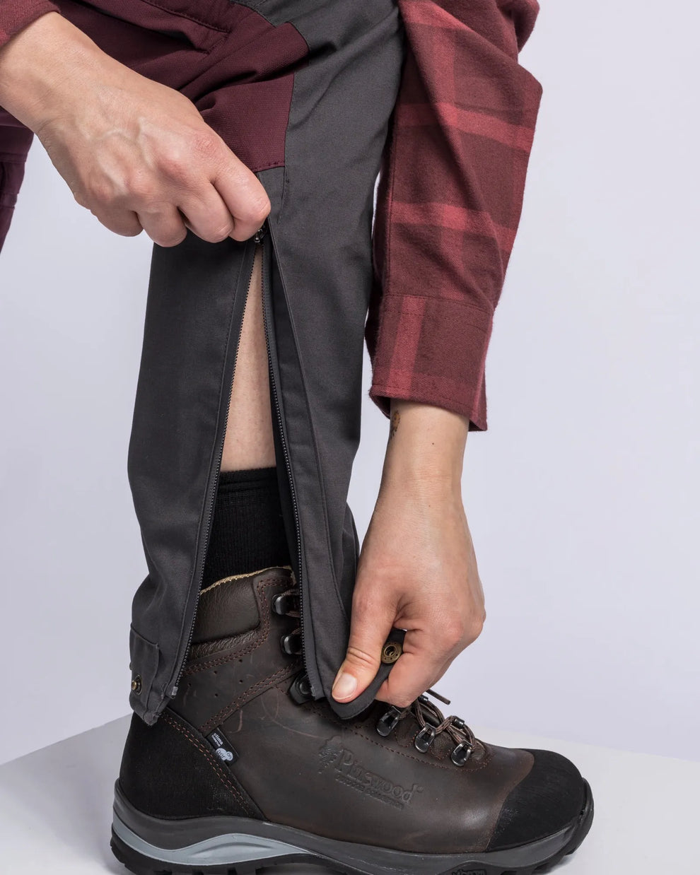 3302-817-23_Pinewood