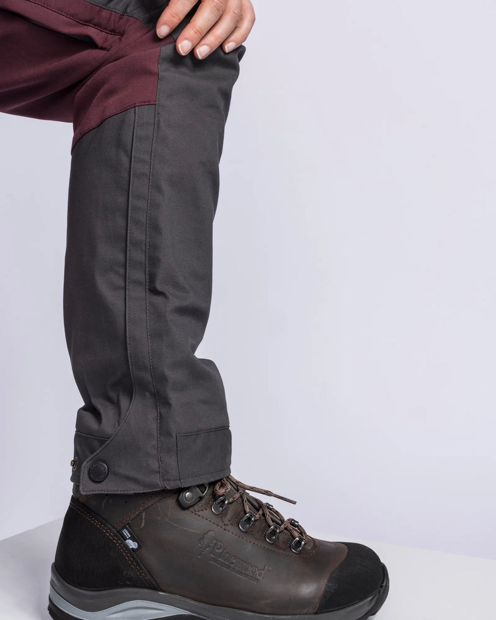 3302-817-24_Pinewood