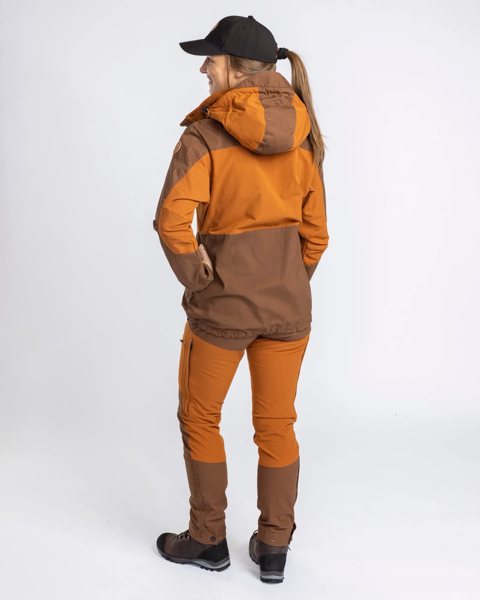 3303-271-66_Pinewood