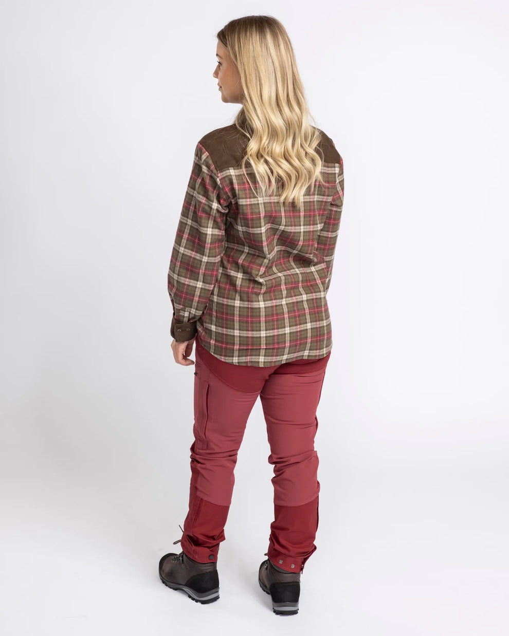 3304-820-66_Pinewood