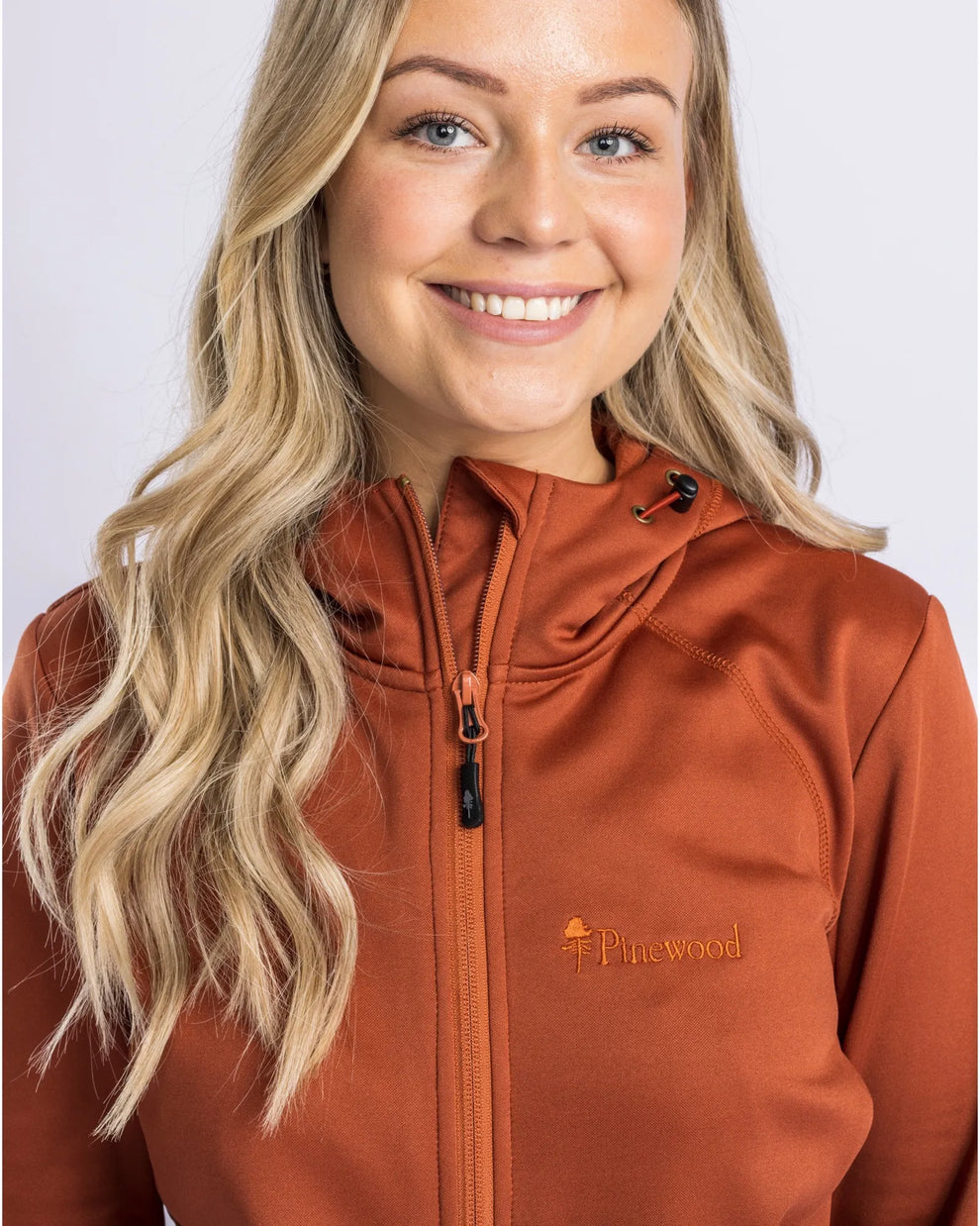 3319-524-21_Pinewood