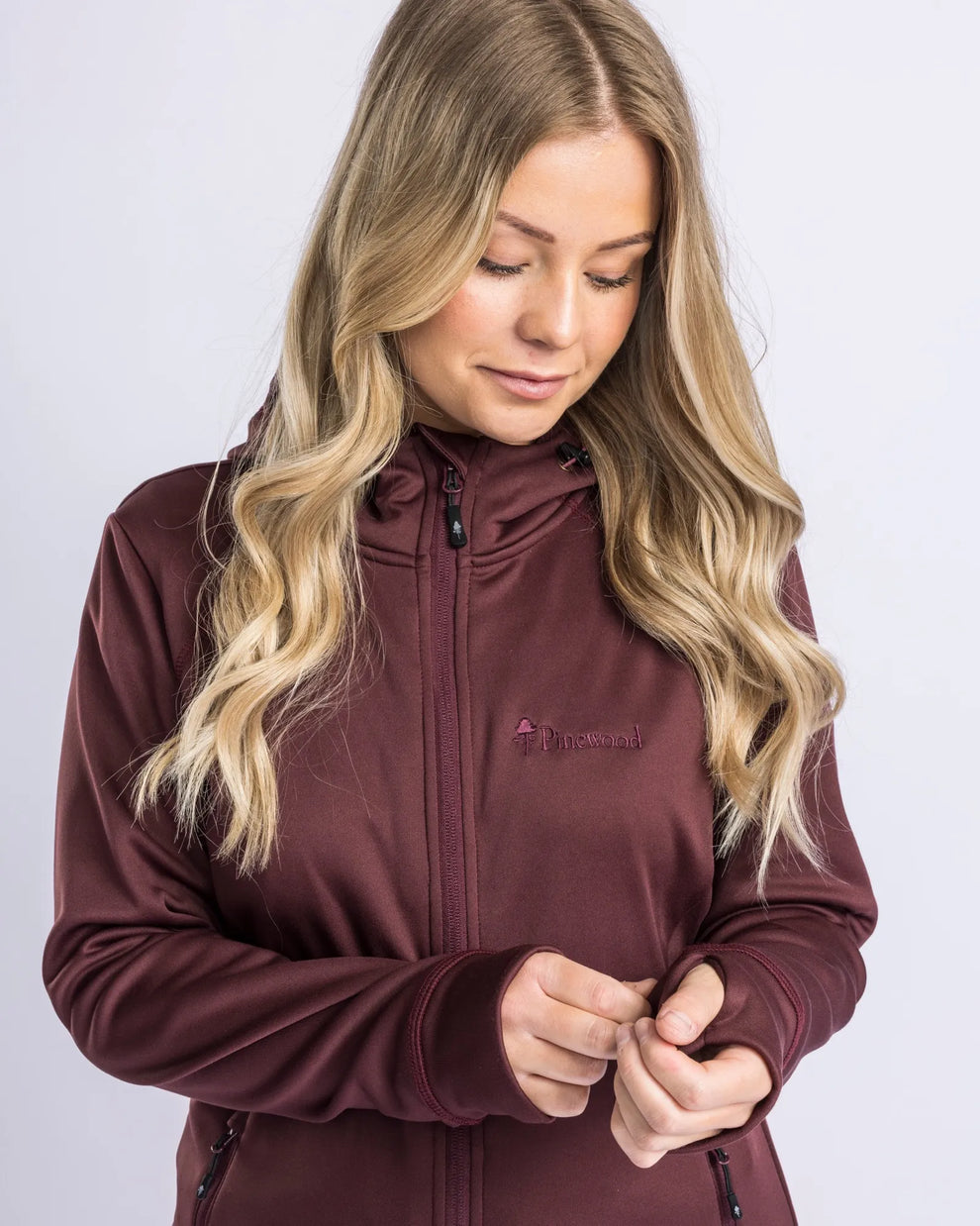 3319-815-20_Pinewood