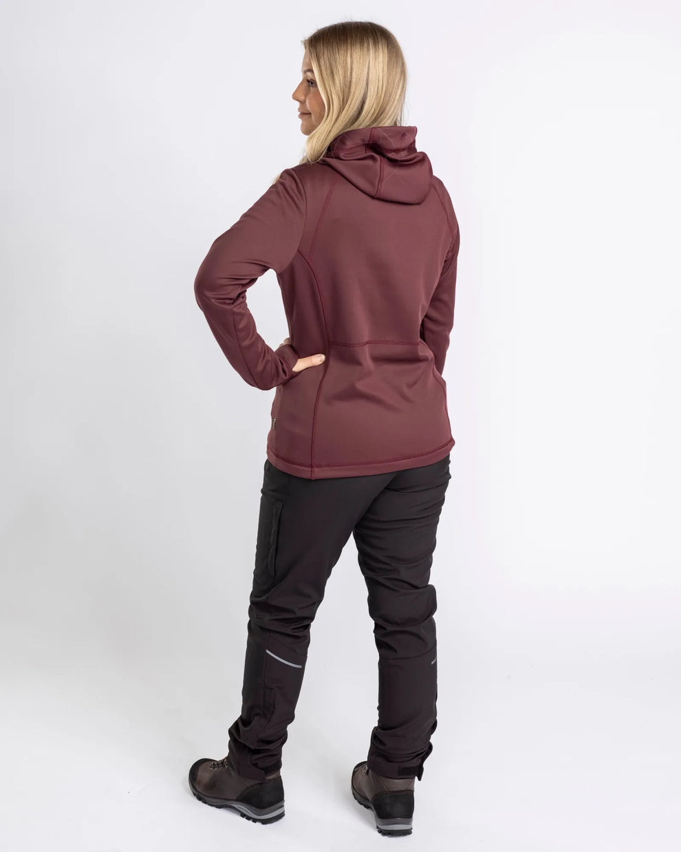 3319-815-66_Pinewood