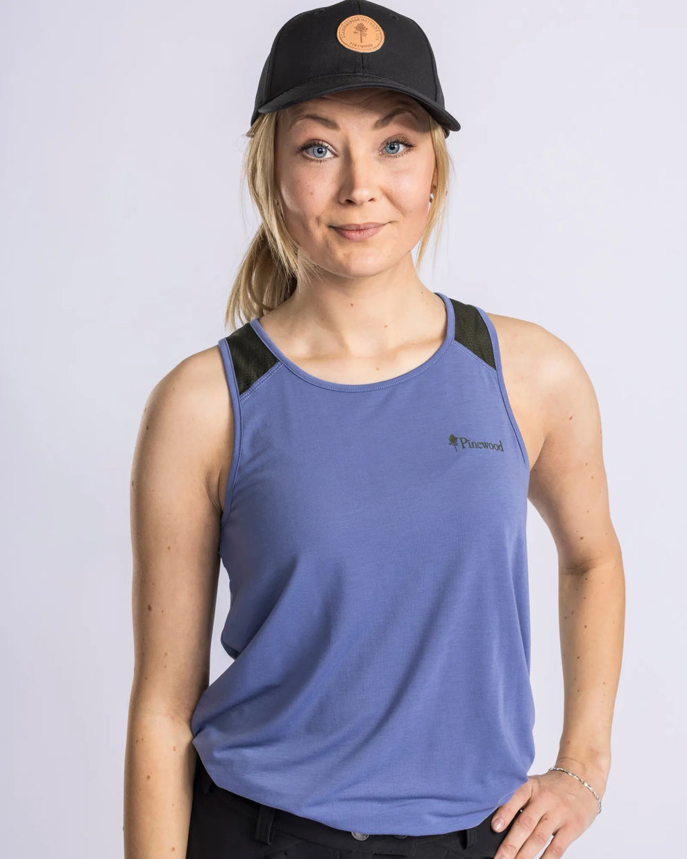 3348-554-20_Pinewood