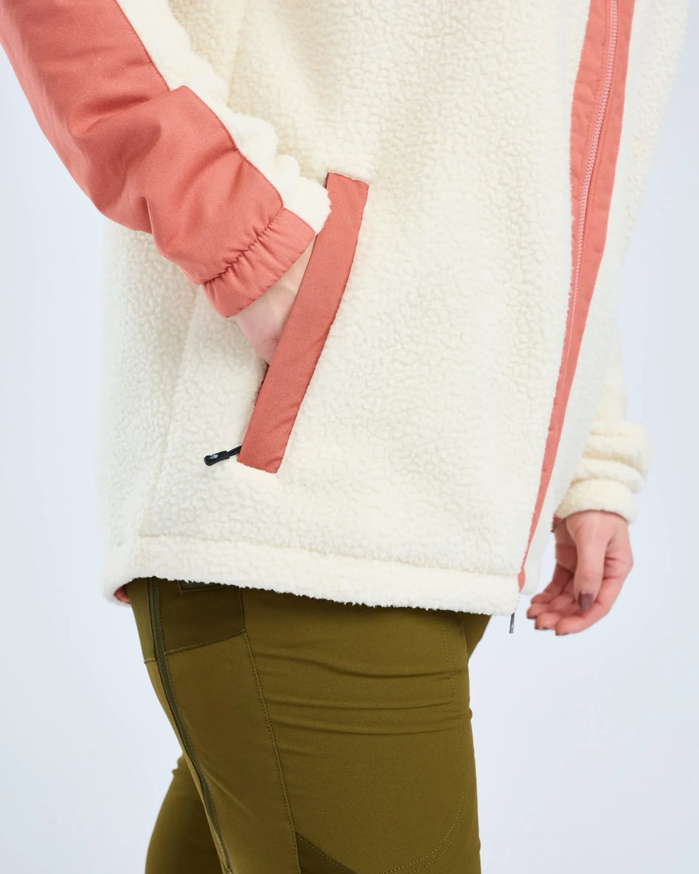 3366-621-22_Pinewood