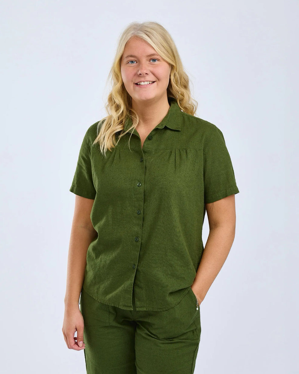 3373-759-60_Pinewood