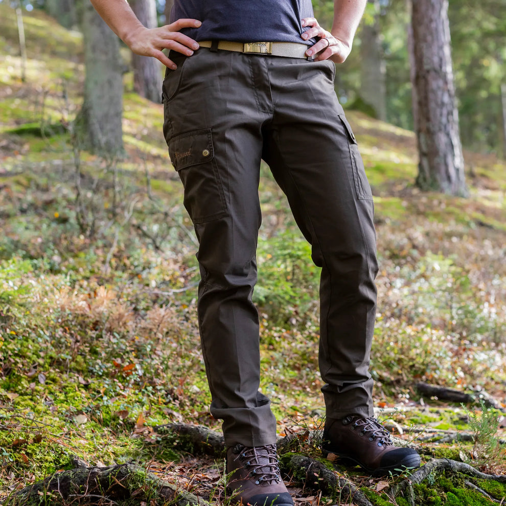 3388-128-40_Pinewood-Womens-Trousers-Finnveden-Tighter_Dark-Olive