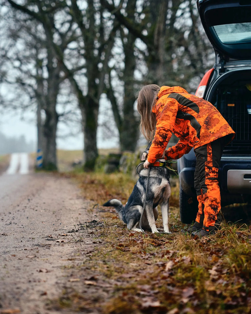 3690-986-40_Pinewood