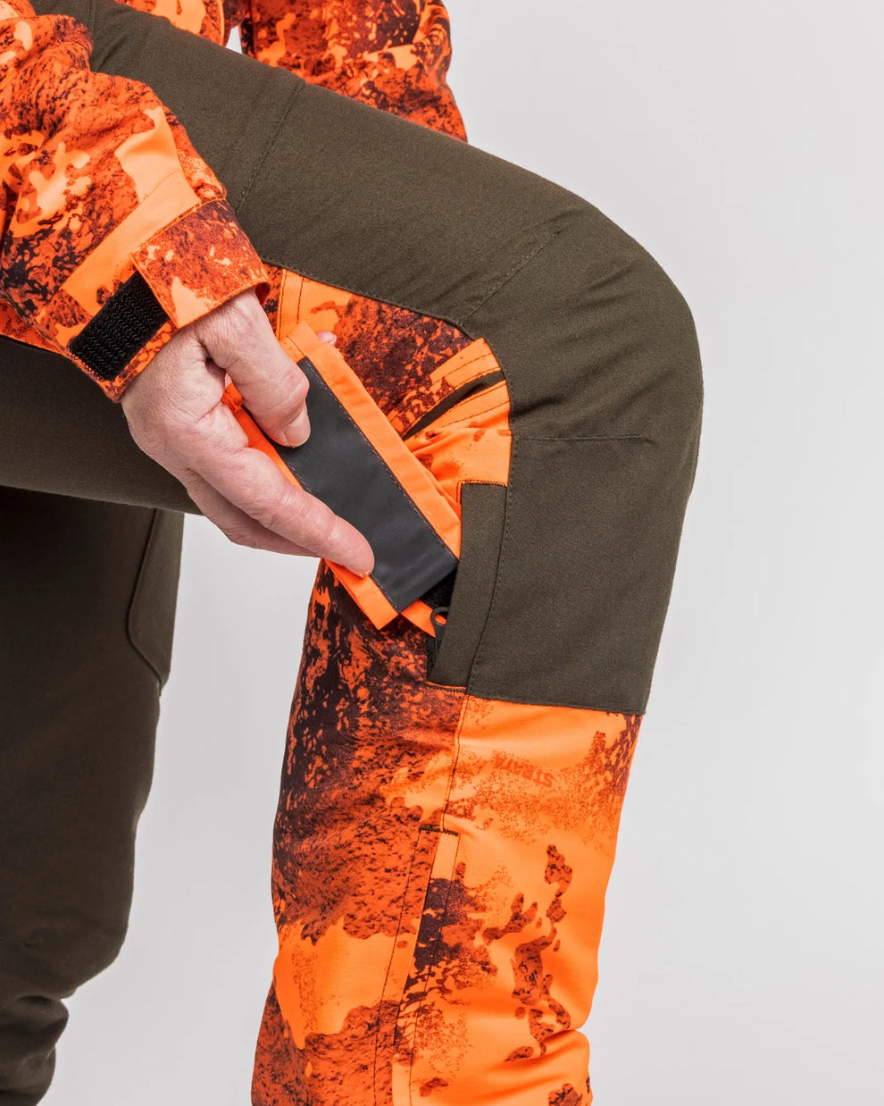 3691-721-23_Pinewood13