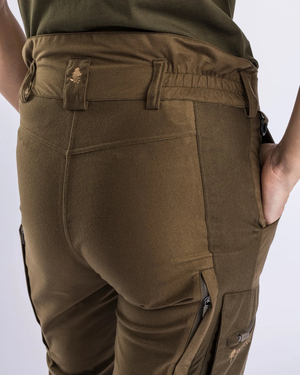 3771-242-23_Pinewood