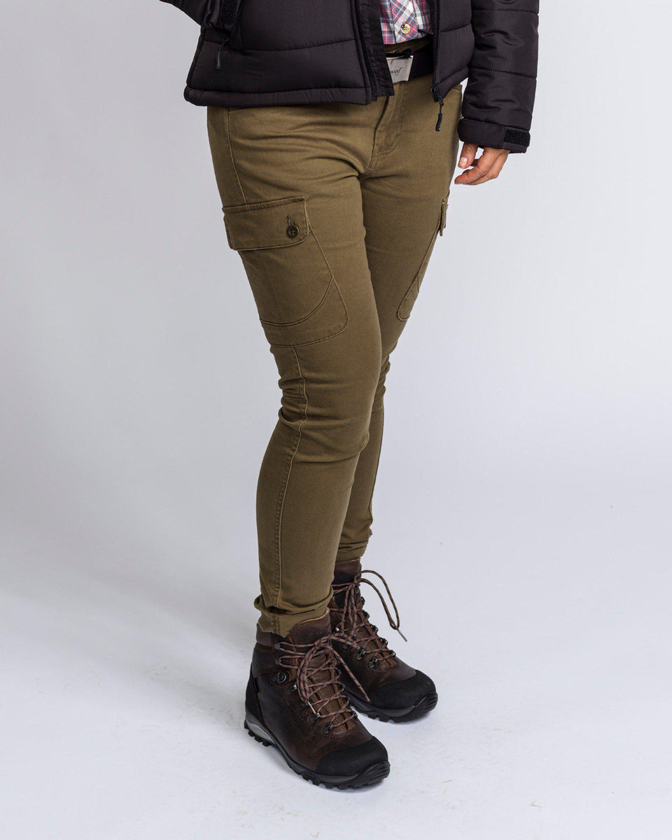 3790-713-60_Pinewood