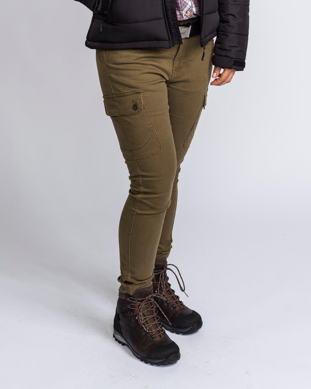 3790-713-60_Pinewood