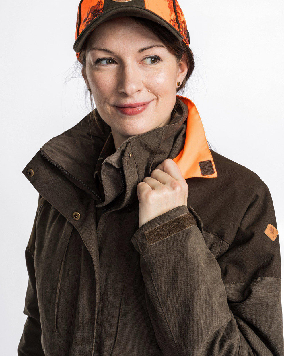 3816-241-21_Pinewood