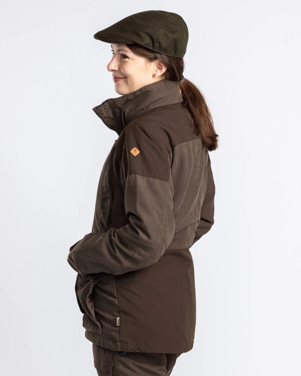 3816-241-66_Pinewood