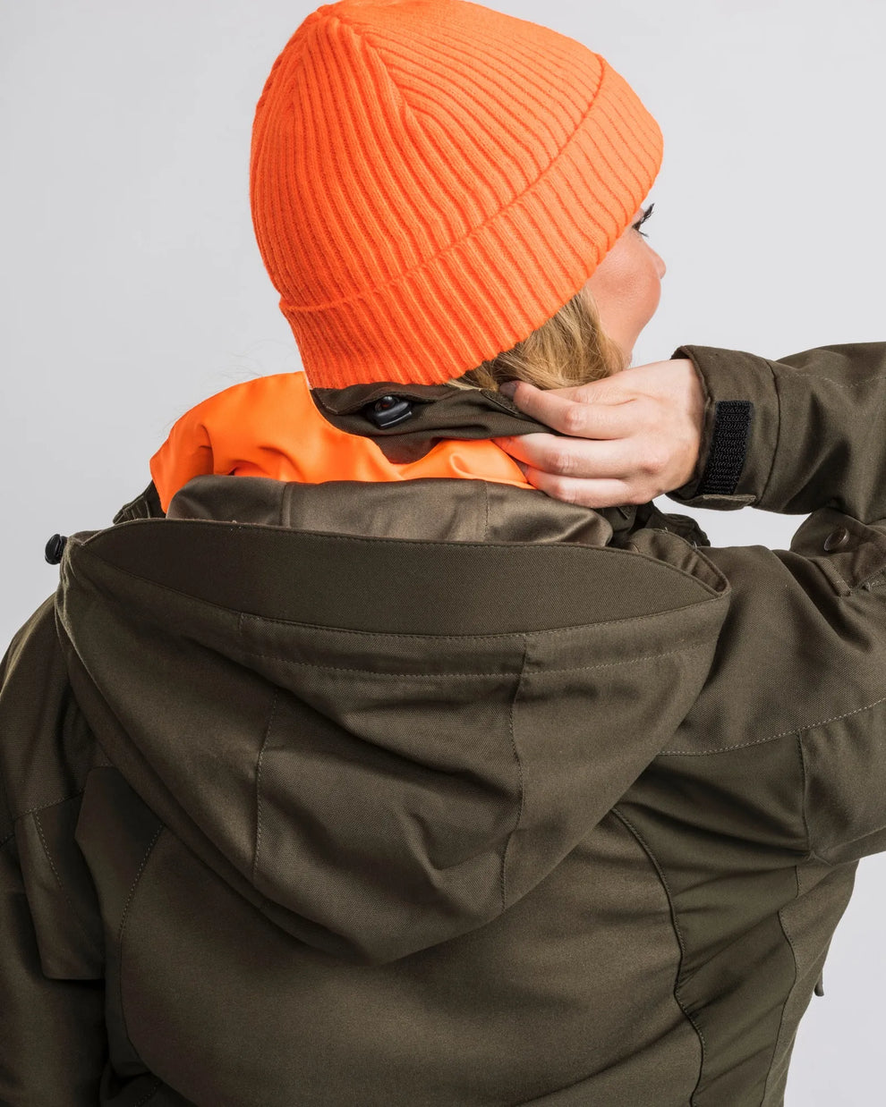 3890-135-21_Pinewood6