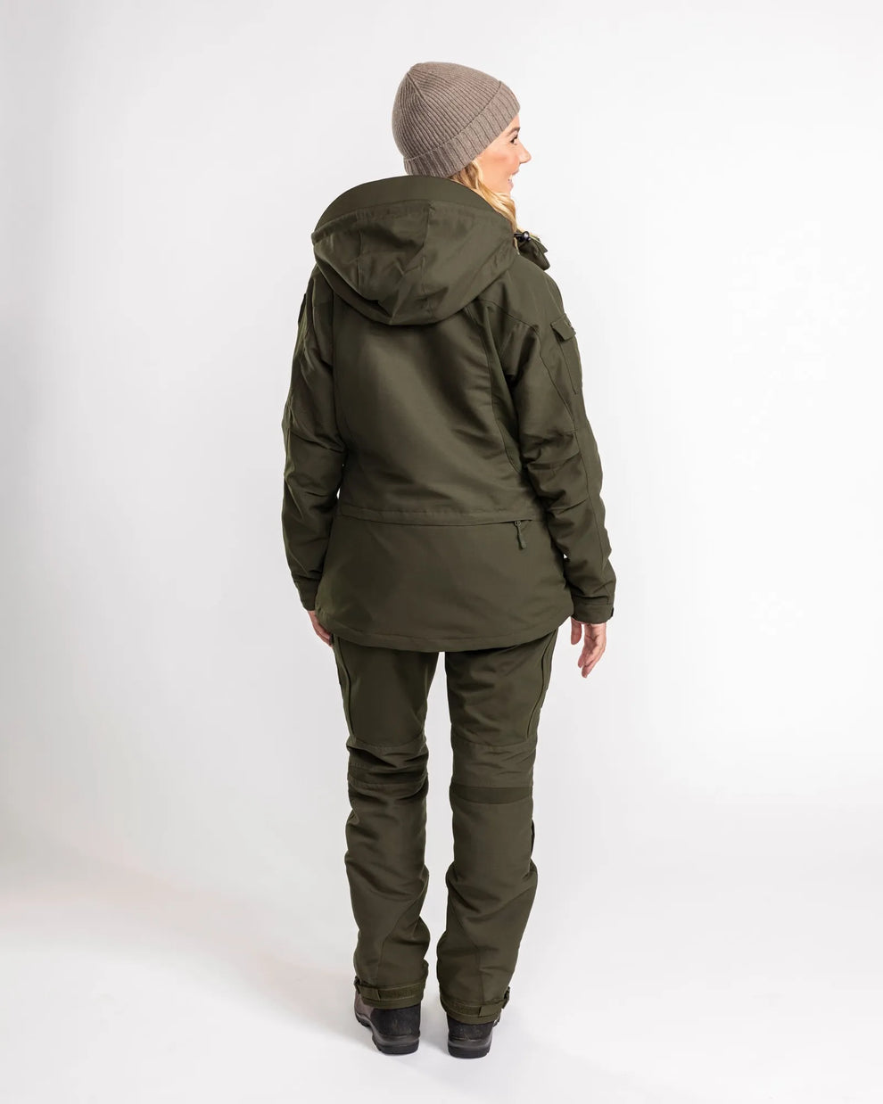 3891-135-66_Pinewood3