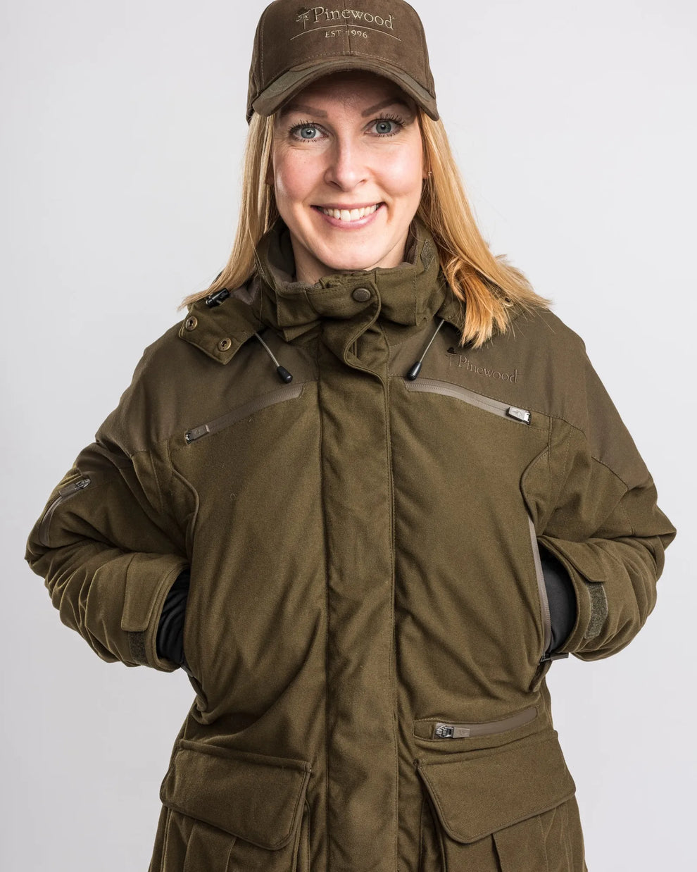 3892-114-22_Pinewood7