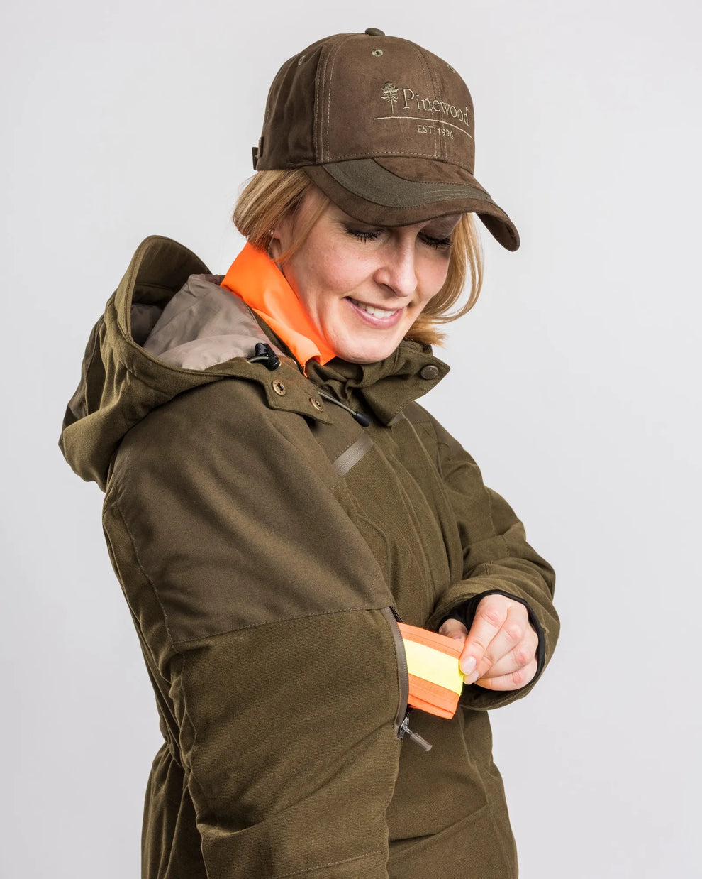 3892-114-23_Pinewood8