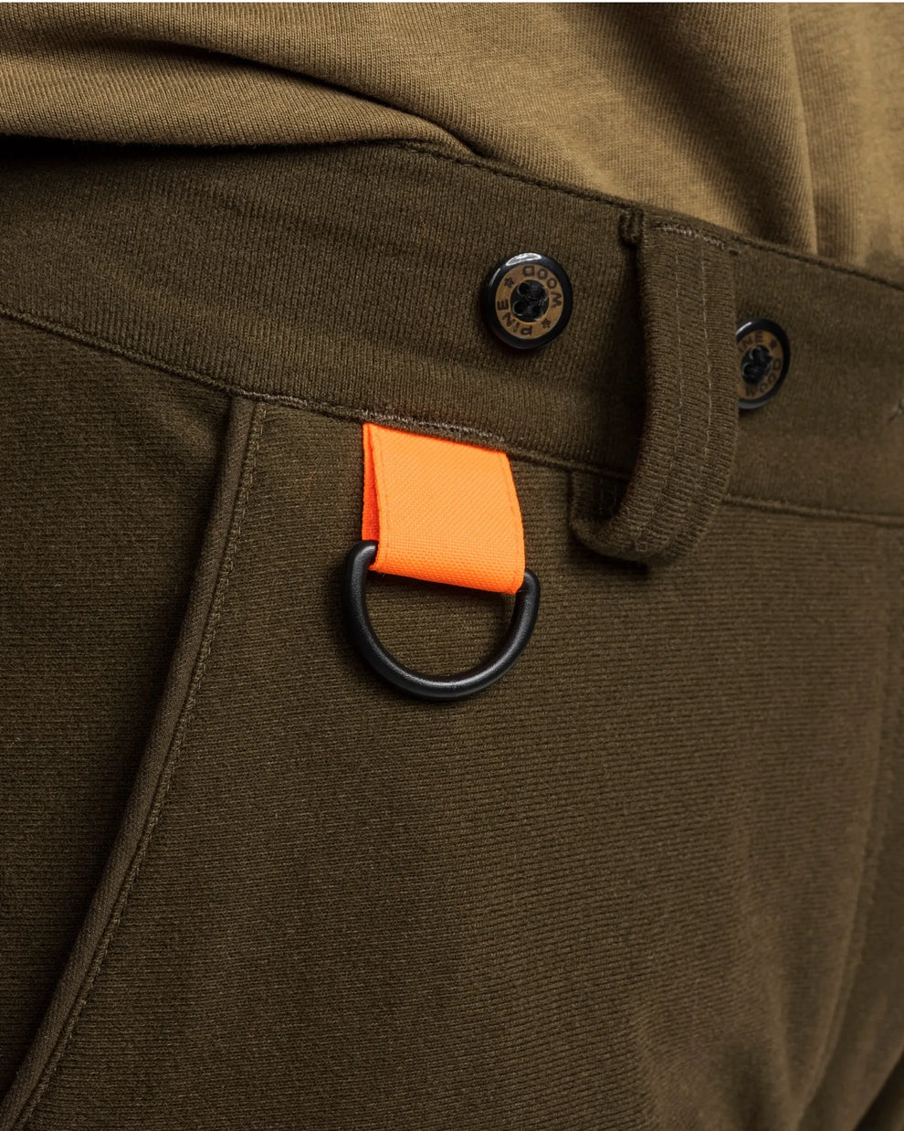 3893-114-20_Pinewood5