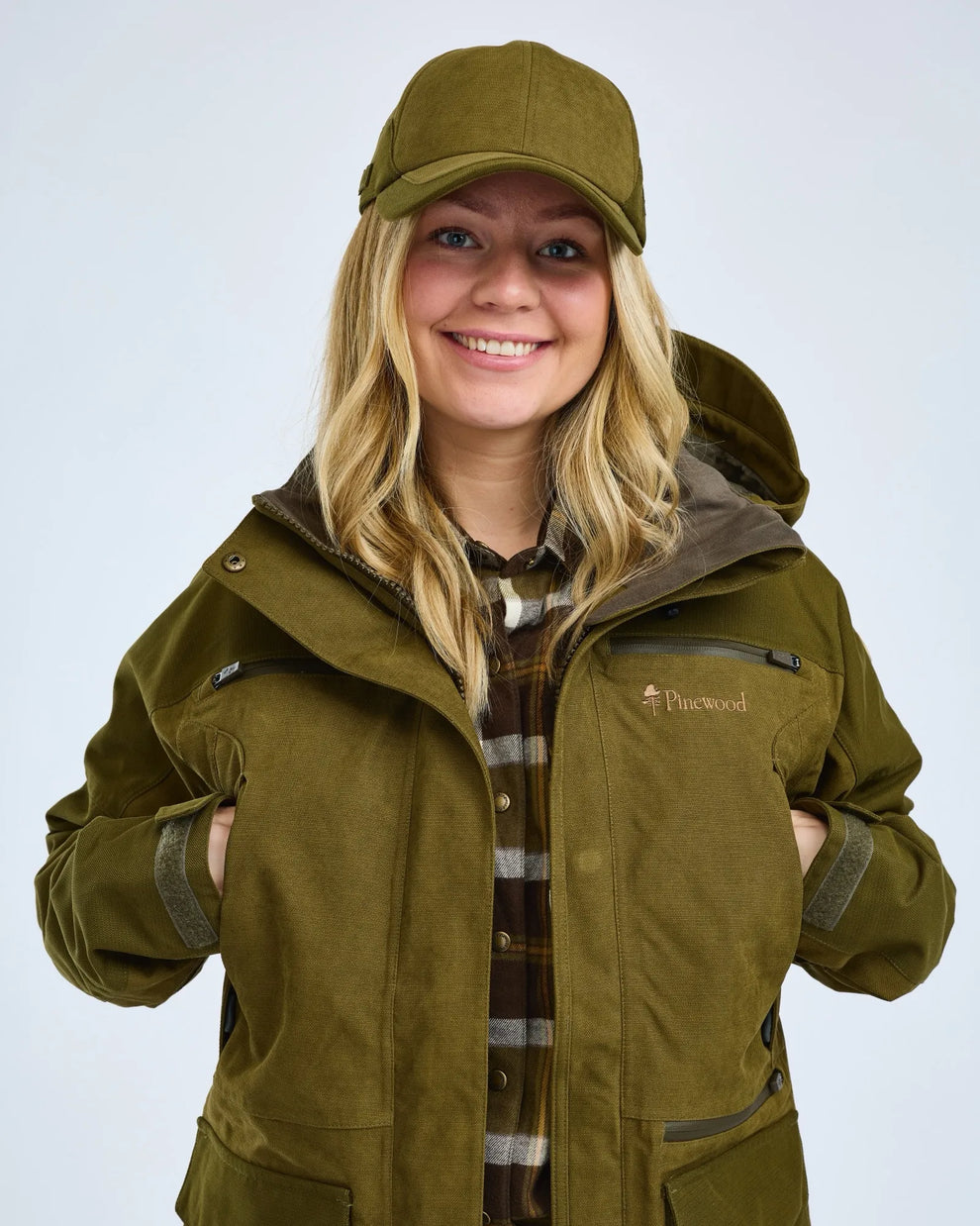 3918-770-23_Pinewood