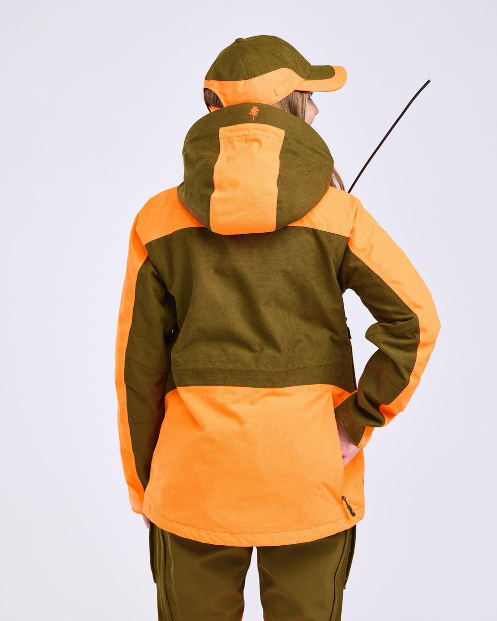 3918-771-66_Pinewood