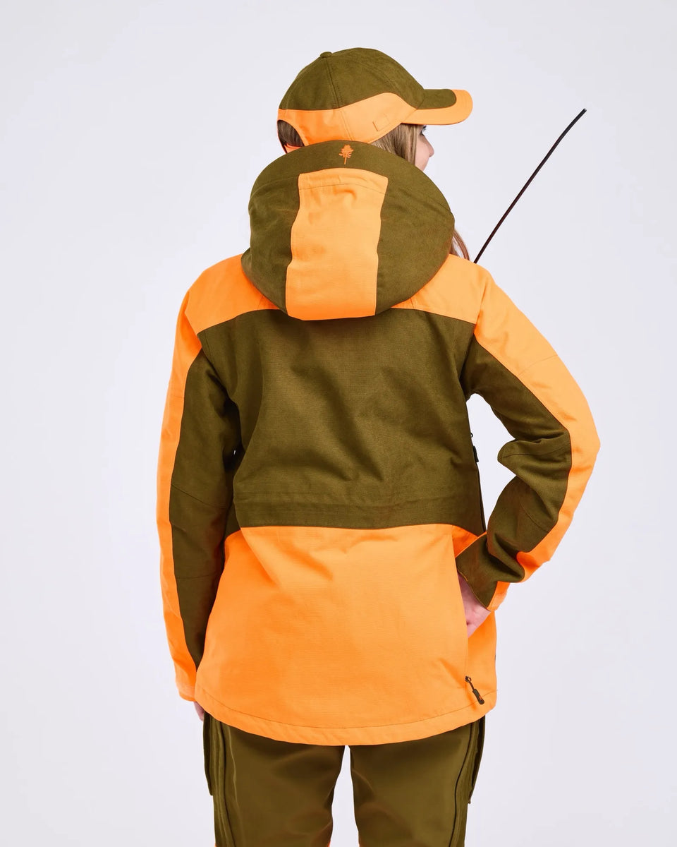 3918-771-66_Pinewood