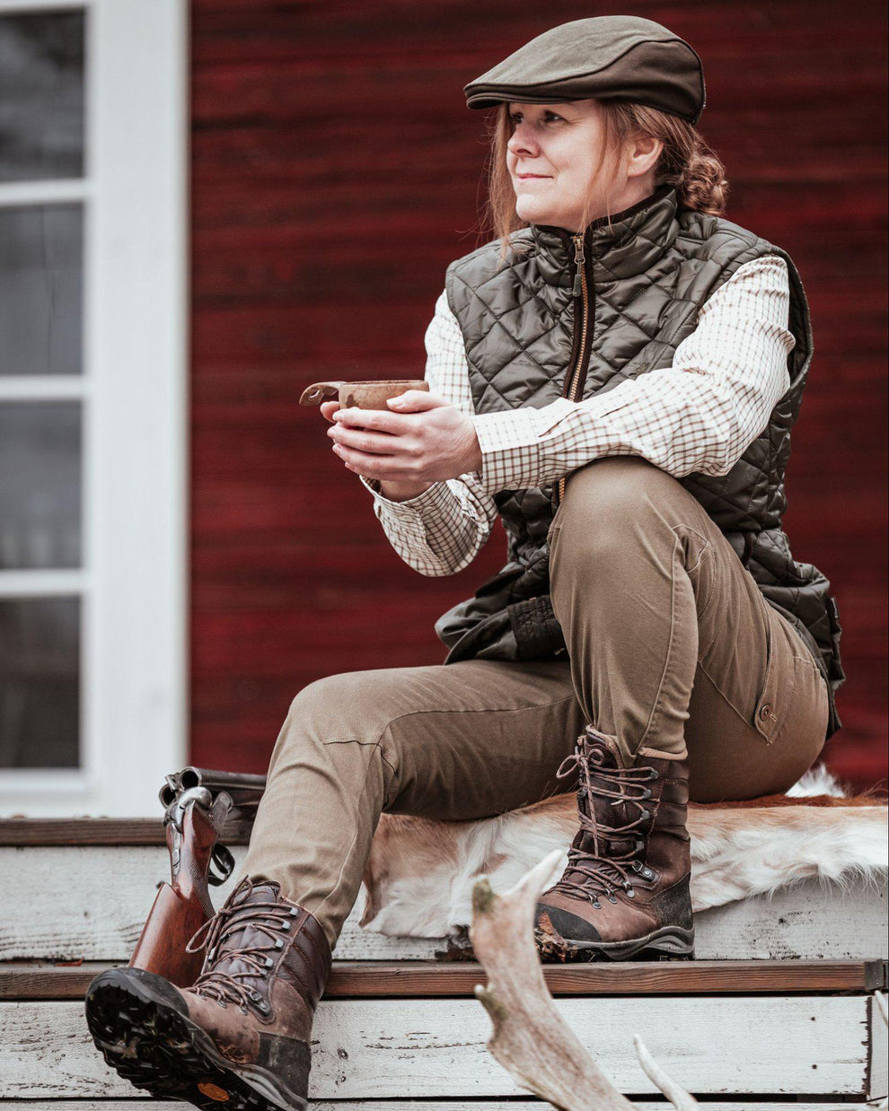 3983-135-40_Pinewood